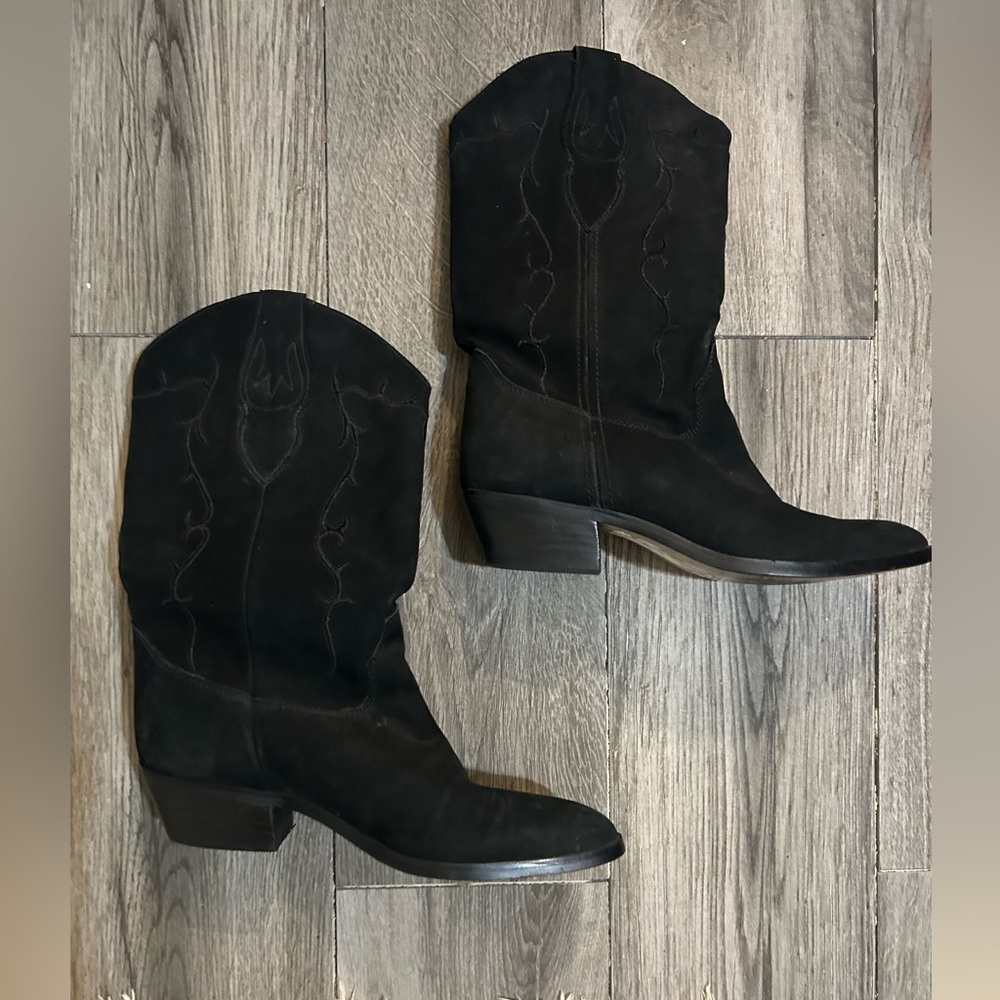 Laredo vintage women’s Black suede western Boots size 5.5